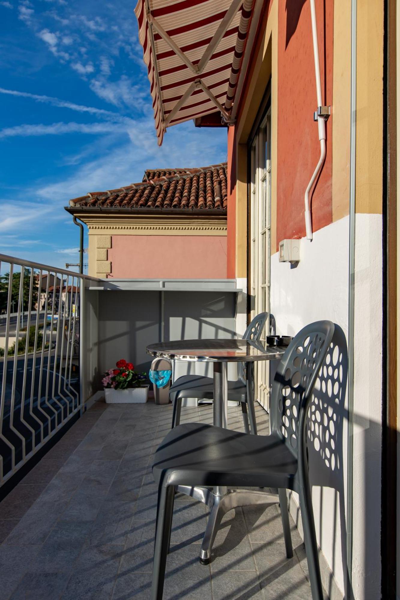 Attico Grand Terrace Apartment Alba  Exterior photo